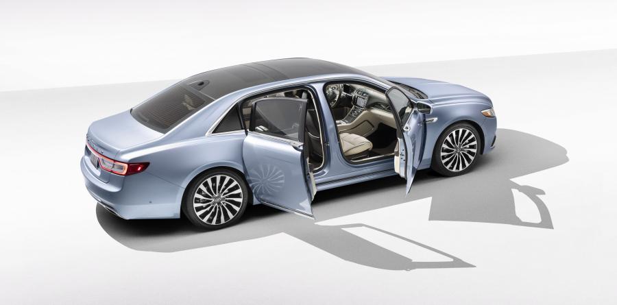  Lincoln Continental 80th Anniversary Coach Door Edition 2019 года  (фото 11 из 54)